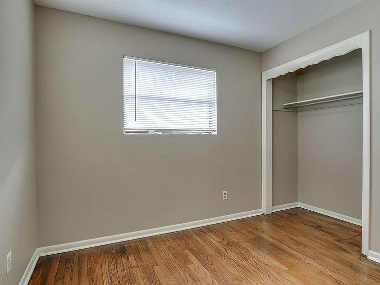 1432 SW 61st Ter — Photo 38