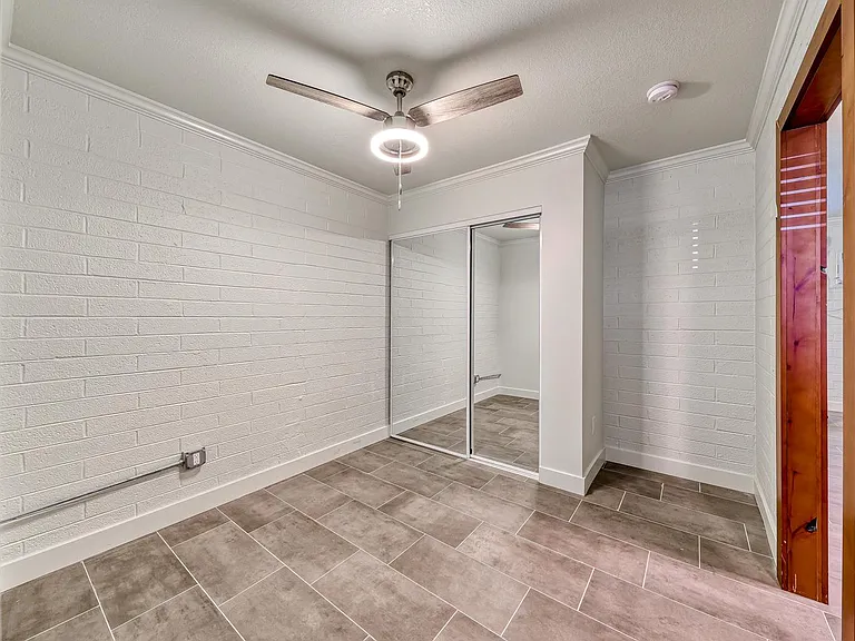 310 S Maryland Pkwy #1 — Photo 7