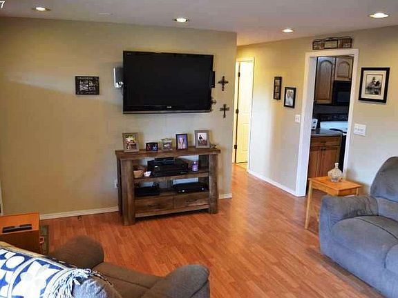 3rd image of 4300 NE 50th St