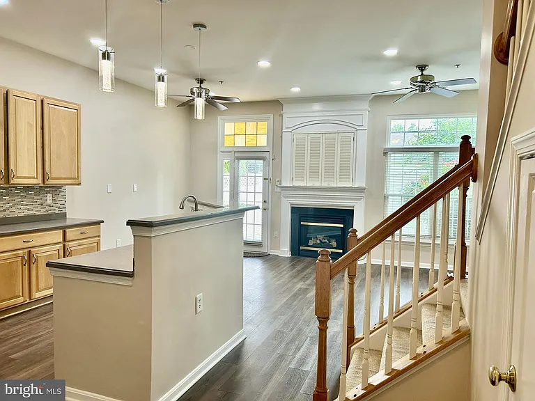614 Gatestone St — Photo 4