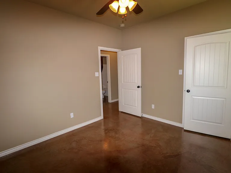 3125 Silver Saddle Dr — Photo 18