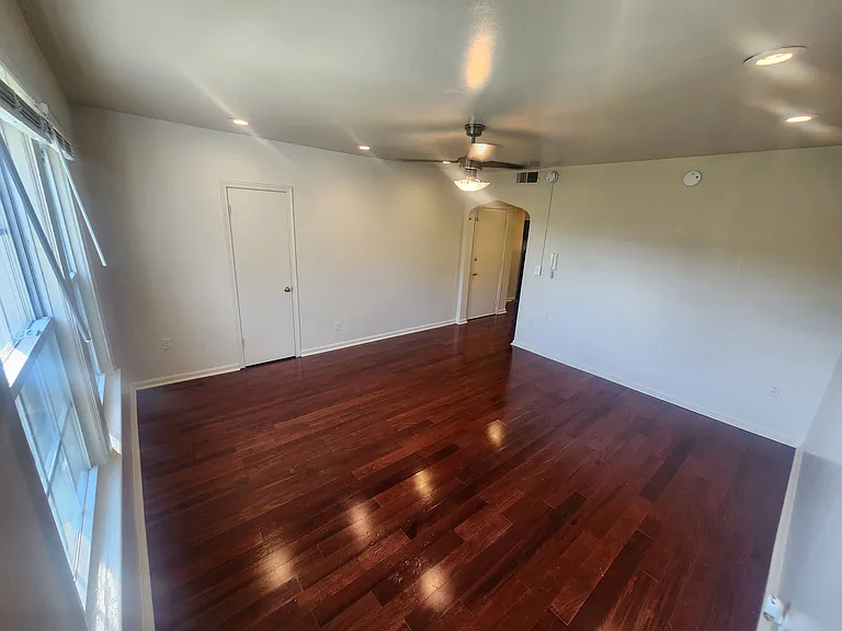 953 Randolph St NW #D — Photo 3