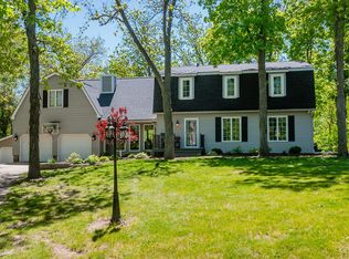 33080 Fox Creek Dr, Waukee, IA 50263