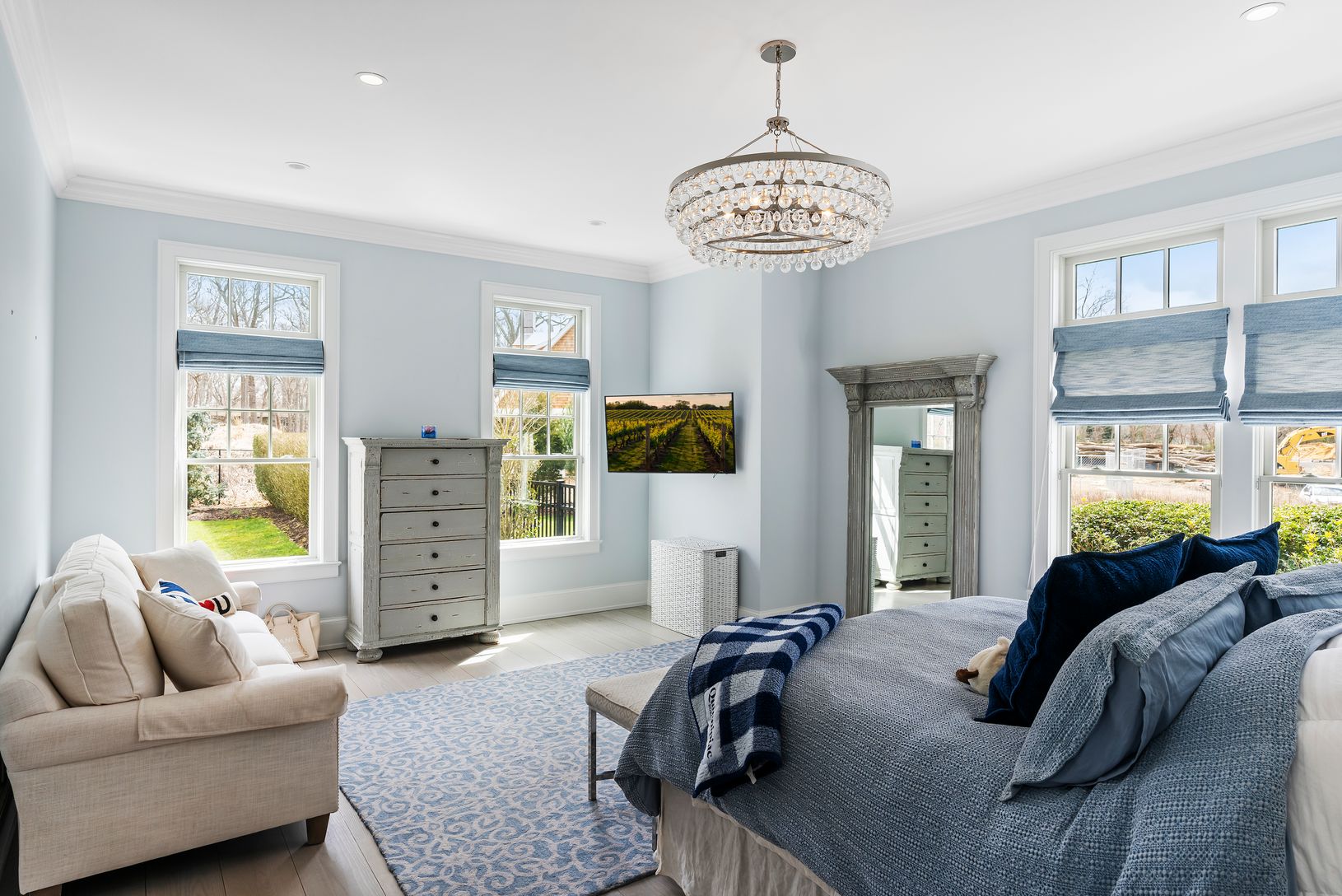  1st FL Master Ensuite