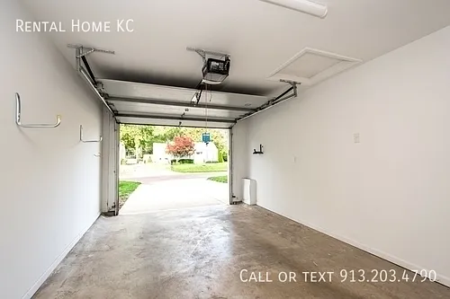 7620 Robinson St — Photo 17