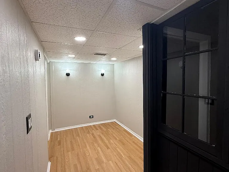 4523 N Keokuk Ave #BASEMENT — Photo 9