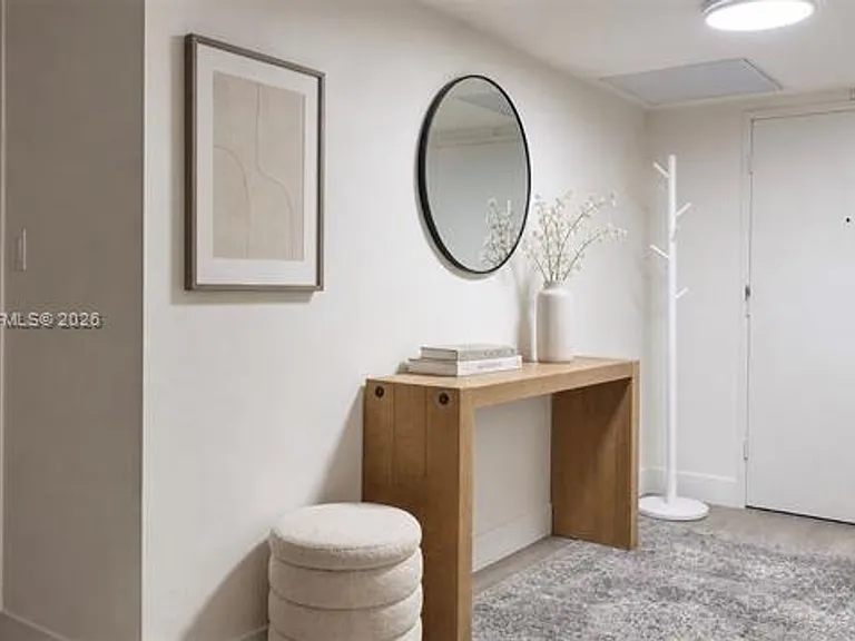900 Bay Dr #424 — Photo 13