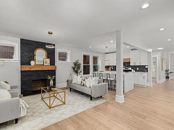 3rd image of 4962 Sutherland Ave