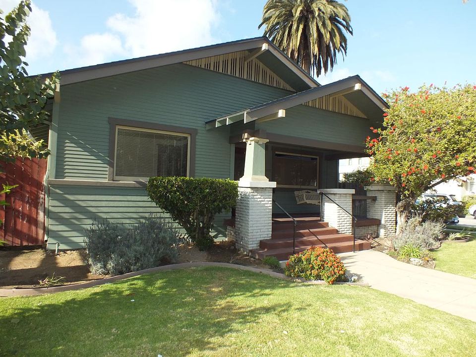 2515 East 4th St in Rose Park South