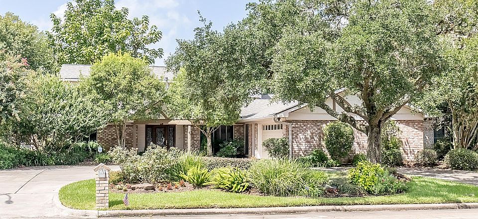 1st image of 2914 La Quinta Dr