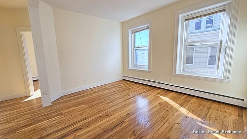 545 Somerville Ave #4 Photo 1