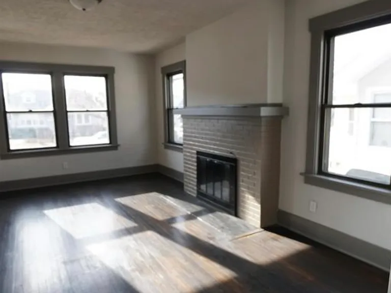 2586 Titus Ave — Photo 5