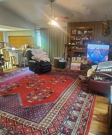 3rd image of 3209 Overglen Dr