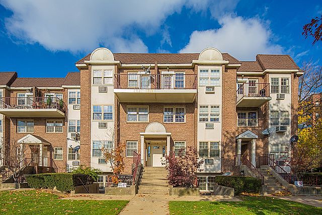 1st image of 17239 Highland Ave APT 4B
