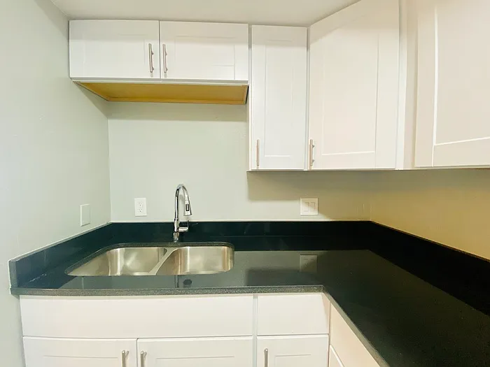 2 bed, 1.5 bath, 882 sqft, $1,445 — Photo 4
