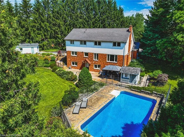 6 Iris Ct, Hamilton, ON L0R 1H3