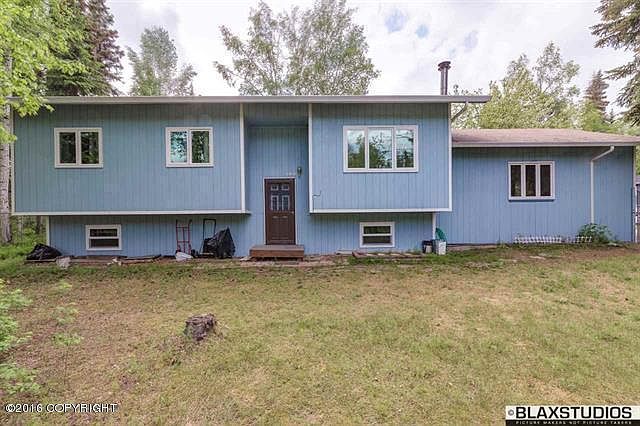 1st image of 400 Fairbanks St