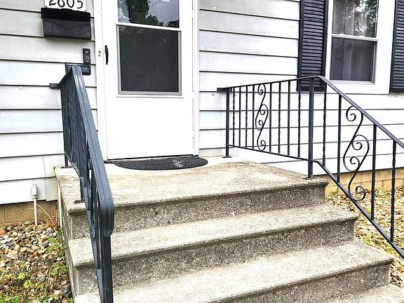3rd image of 2605 Cleveland Blvd