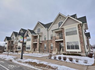14900 W Wilbur Dr, New Berlin, WI 53146