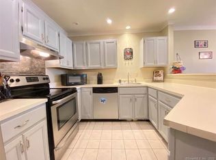 8 Rose Ln #24-16, New Fairfield, CT 06812