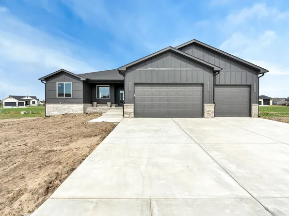 2904 E Sunnyslope Ct, Wichita, KS 67219