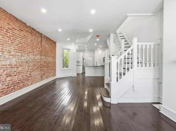 1348 S 52nd St, Philadelphia, PA 19143