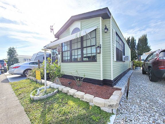 2nd image of 11911 66th St N Lot 725