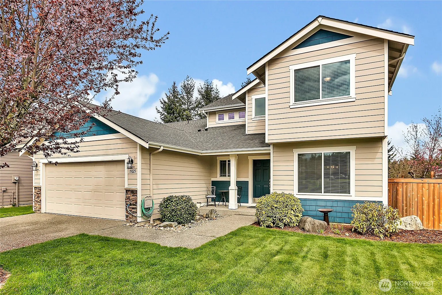 19225 205th Street E photo 1
