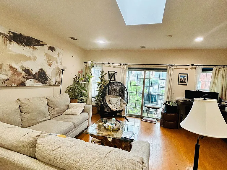 41 Wright Ave #2 — Photo 36