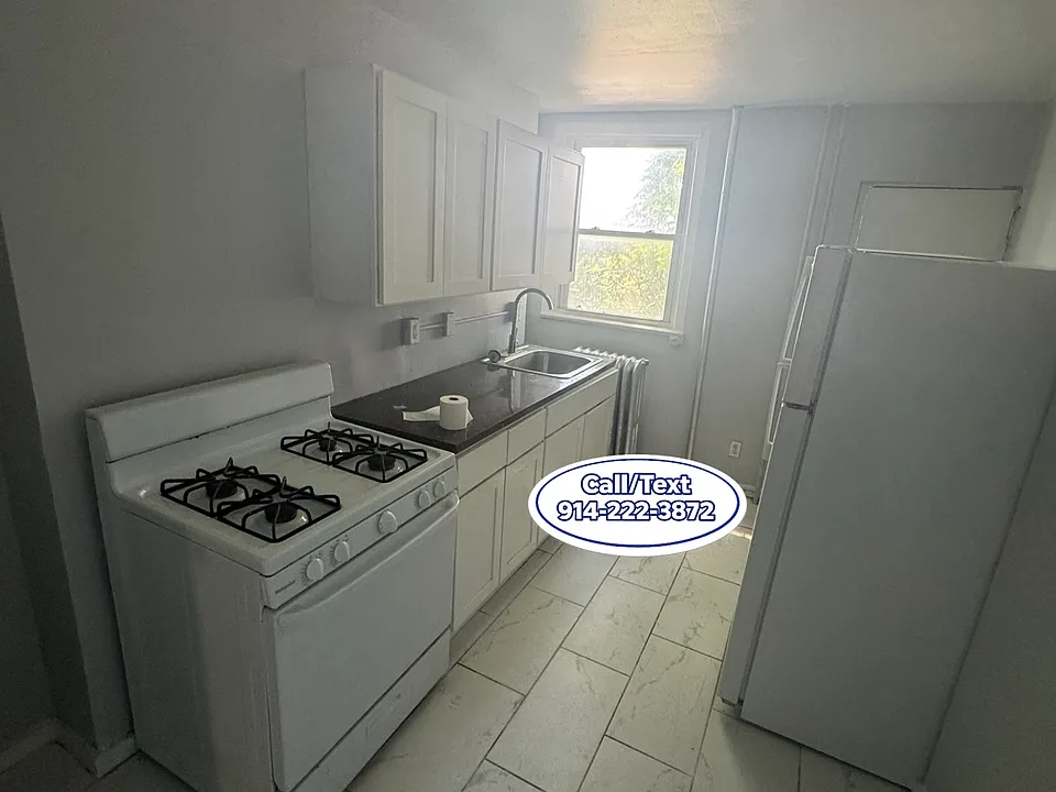 63 Oak St #2L