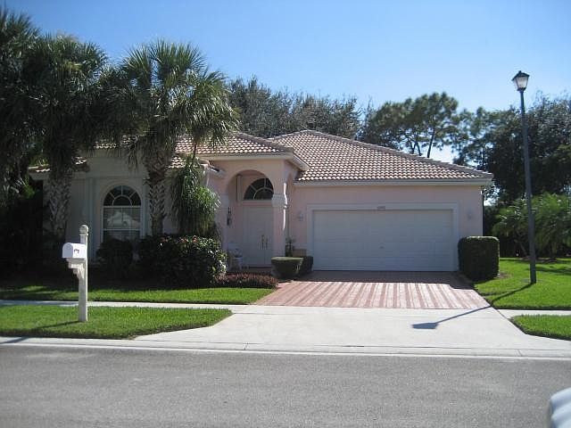 1st image of 5646 Swaying Palm Ln