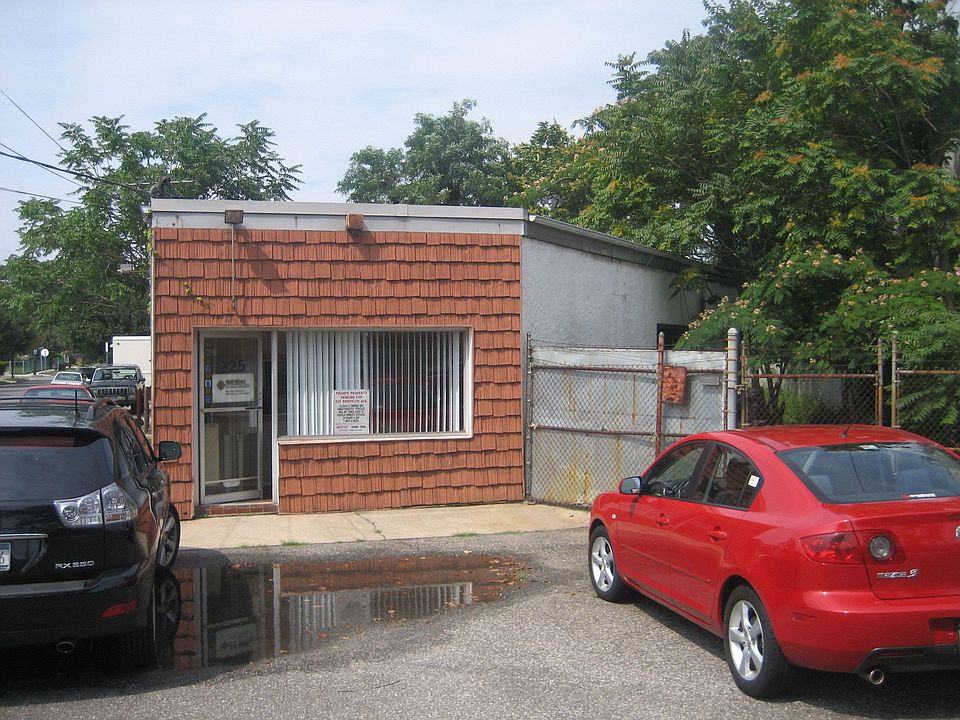 Warehouse Bldg Front