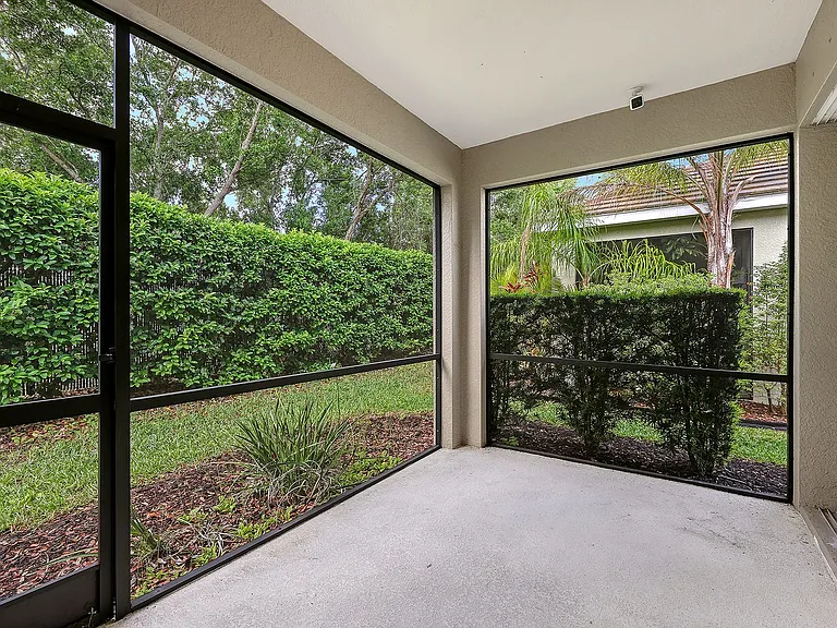 4904 Maymont Park Cir — Photo 31