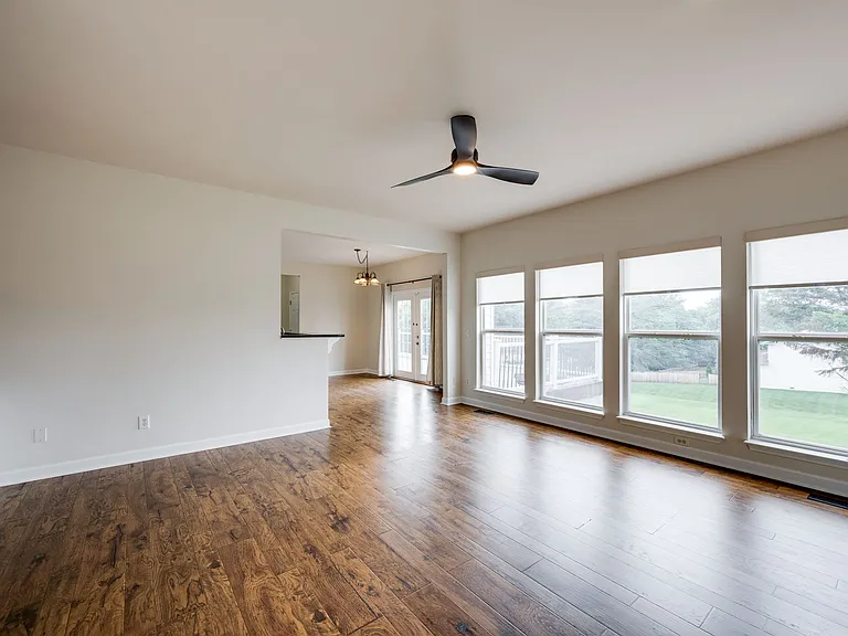 1255 Habersham Way — Photo 12