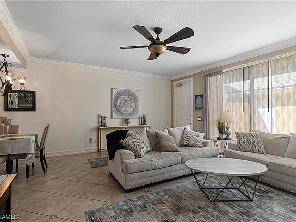 2nd image of 28582 Alessandria Cir
