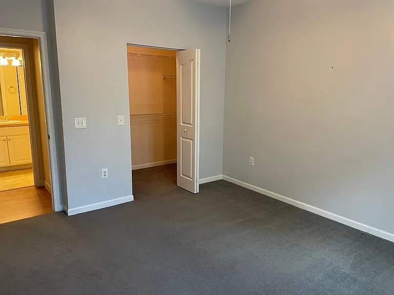 12824 Madison Pointe Cir #201 — Photo 35
