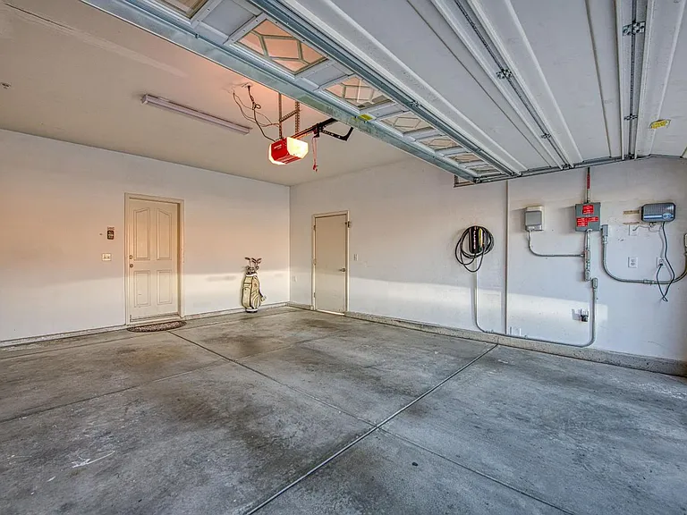 10509 N Sierra Vista Ave — Photo 54