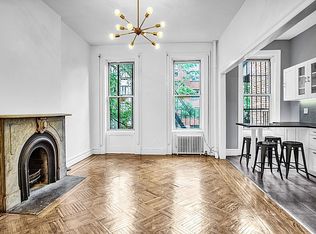 446 W 51st St #2, New York, NY 10019