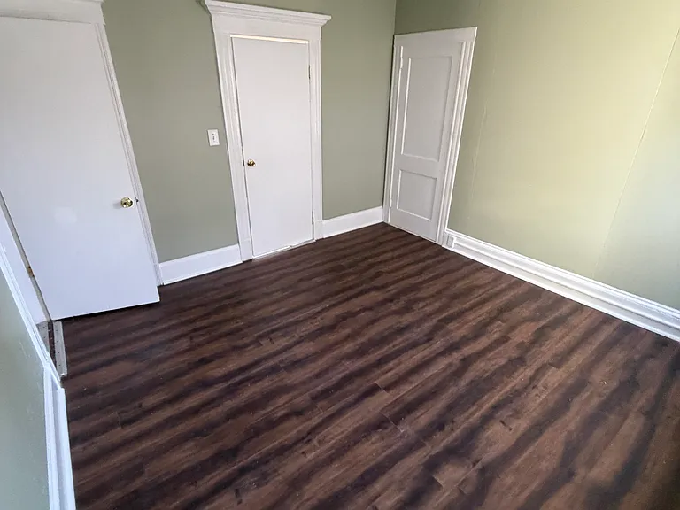 98 Glen St #2 — Photo 11
