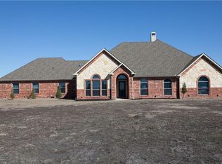 1377 War Admiral Dr, Terrell, TX 75160