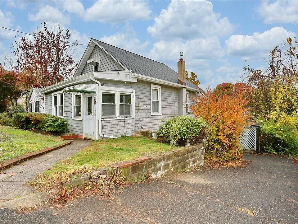 1st image of 24 Chestnut Avenue
