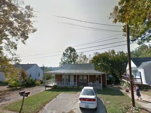 1628 1/2 Rivermont Hts #2, Martinsville, VA 24112