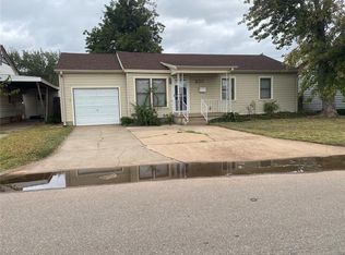 1003 E Sutherland St, Altus, OK 73521