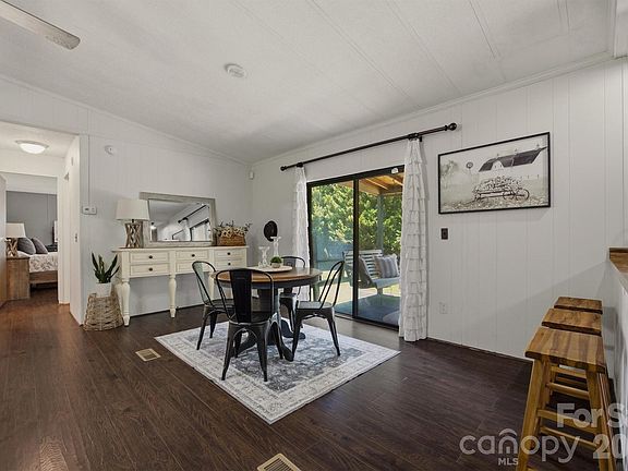 5th image of 2733 Powell Drive Ext