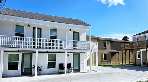 1117 Ocean Dr #D Photo 1
