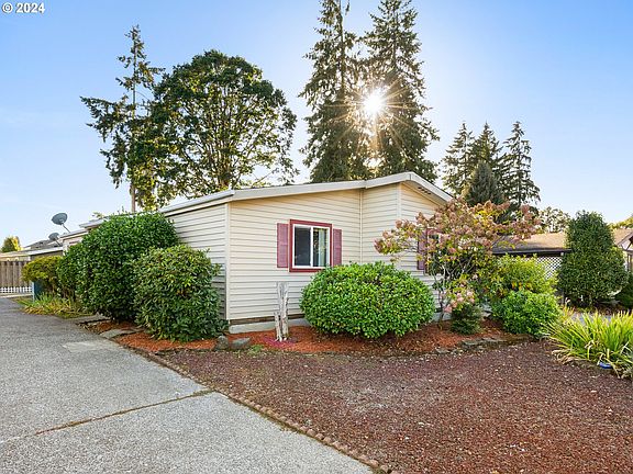 2nd image of 14204 NE 10th Ave Unit 26