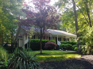 32 E Point Rd, Palmyra, VA 22963