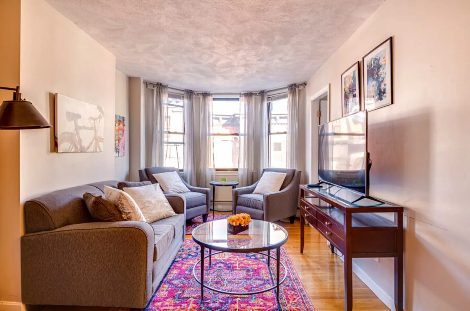 2 bed, 1.0 bath, 645 sqft, $7,305 — Photo 1