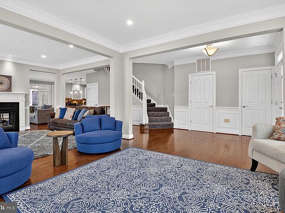 4th image of 8808 Talbert Rd