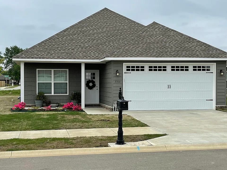 3700 Red Maple Way